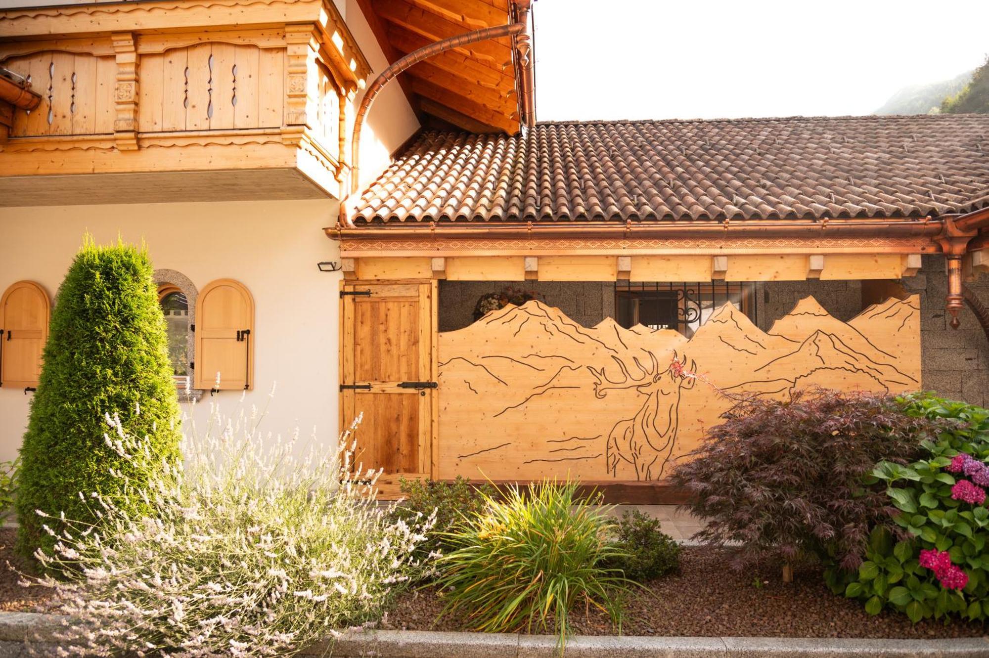 Alfio'S Alpen Suite Roncone Exterior foto